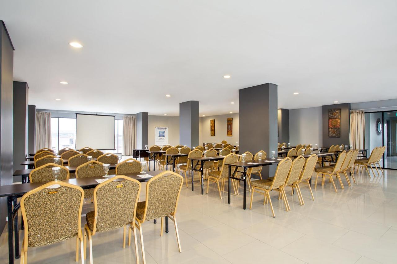 Ibis Budget Jakarta Daan Mogot Екстер'єр фото